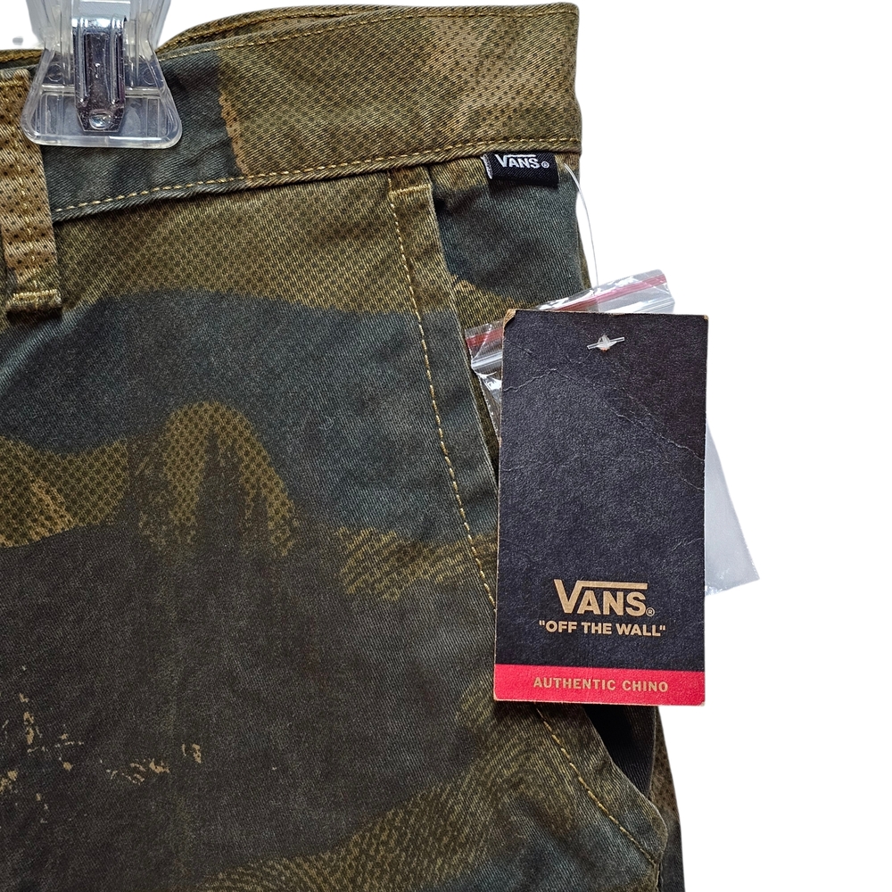 VANS Authentic Chino Pants Size 40 Unique Woodsy Camo Pattern Relaxed Fit NWT - Picture 4 of 13